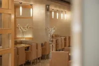 Kindness Hotel (Kaohsiung Hanshen) - Inns