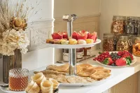 Hotel Atrium by Happyculture - breakfast