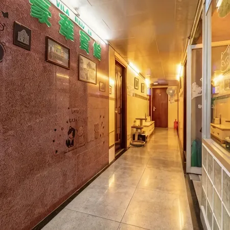 Deluxe Hostel (Vila Hou Va)