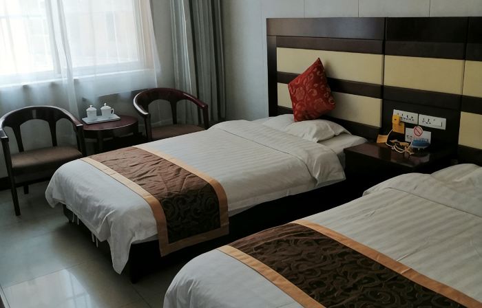 Xunyi cinema business hotel