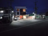 8 ZHENSEN INN - 2-Star