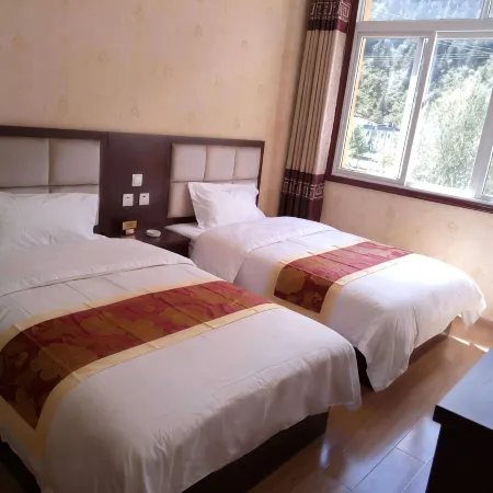 White Jade Yunbo Hotel