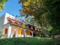 Believe Surf & Yoga Lodge Santa Teresa Hotels in Cobano