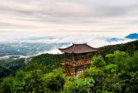 Designer Concept Hotel (Guiping Passenger Transport Center) - Mountain view