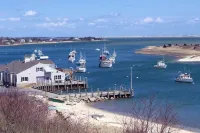 Island Inn