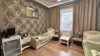 Golden Rose Hotel