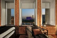 Loft in Downtown Dallas with Skyline Views - Condos