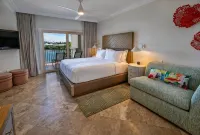 BEACHFRONT LUXURY at the Ritz! NEWLY RENOVATED - MOST DATES Available! - Beach
