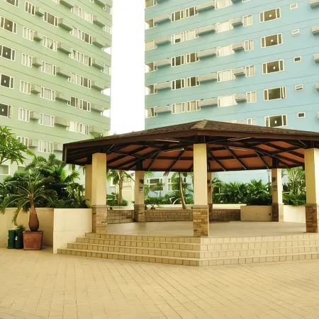Citispace 1BR Unit Ridgewood Towers Near BGC #RW18