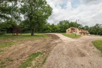 Traveler Suite – Rustic 2 Bed, 2 Bath Apt, King Beds! - Apartemen