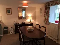 Rose Cottage - Charming Cottage in the Grounds of a Private Country House Estate - 2-Sterne