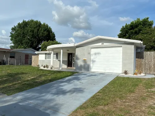 Cozy 3-bed home close to beautiful beaches. - Wifi
