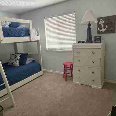 Desirable Resort, Beach Restaurant, Heated pools, Pet Friendly, Snow Bird Rates! Rooms