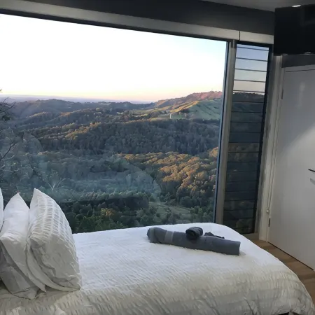 629 Balmoral Ridge - secluded hideaway with spectacular views
