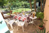 Well-Equipped House with Character and Garden Near the City Center - Wi-Fi