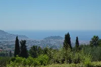 Superb villa sun swimming pool, quiet garden and sea view on the heights of Nice - บังกะโล