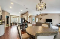 Family Fun Haven: 3 Bed/2 Bath/6 Mi to Legoland/Pet Friendly! - 3-Star