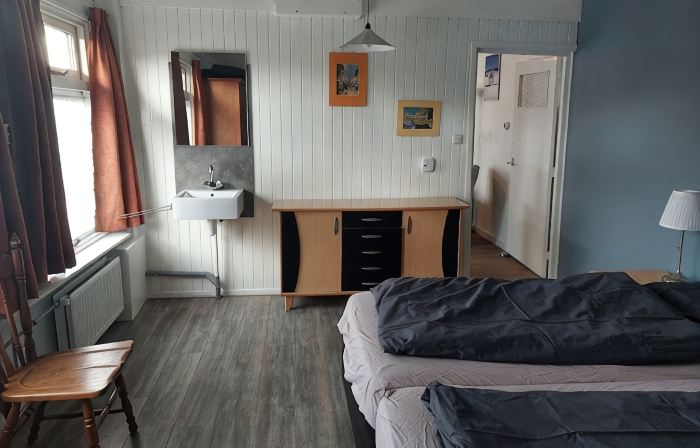 Cottage near dunes, beach and restaurants.