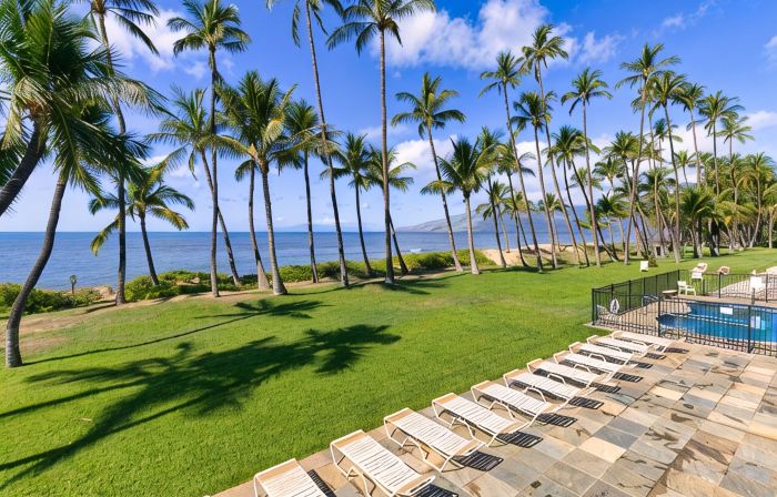 Breathtaking ocean views!! Steps to the beach!! Recently remodeled!!