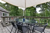Spacious Home on the Loop in Chatham