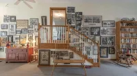 Replica firehouse with large game room, close to hiking and skiing - Wifi