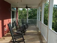 Steinhatchee riverfront. Fishing, scalloping and relaxation yours for the asking Hotels in Steinhatchee