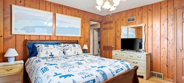 4 bed house on the shore of Lake Michigan オゾーキーのホテル