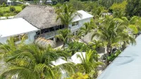 Caribbean Tiki Hut relaxation. Enjoy the Islands & Boca Grande without the costs - 3-Star