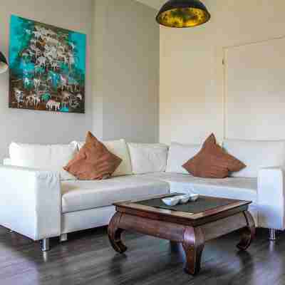 EXCLUSIVE 2 room apartment with balcony in top location! Others