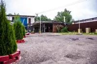 Sitara Hotel Отели в г. 