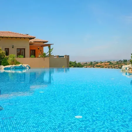 Aphrodite hills, Anatoli, 2 bedroooms apt , large terrace, 2 min from the pool