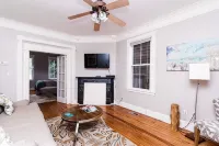 Cozy 1st Floor King George one bedroom apartment right across from USNA