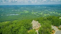 Luxury retreat with panoramic views at Mount Sinai Manor! - Homestays