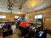 Spacious 7-bedroom house with WiFi, Garage, Sauna, and AC in amazing Calumet Hotels in Calumet