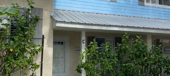 Gorgeous 3/2.5 Townhouse steps from Saint Augustine Beach! Hotels in St. Augustine Beach