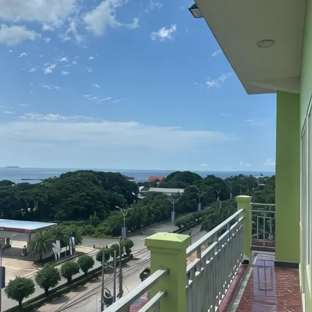 Reachbut Sessor Hotel