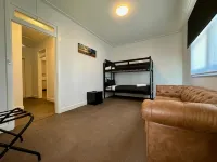 The Lakes Hotel Hotels in Wyong