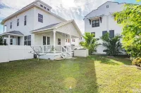 Designer Home for 8 Walk to Downtown Dunedin and Waterfront Pets Ok