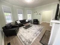Family Friendly 2-Bed Home, Pet Friendly - 3 ดาว