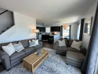 Oscoda Lake House : waterfront, 4 beds