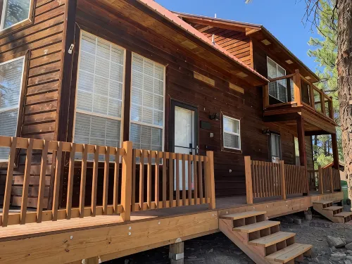 Cozy Cabin with Modern Amenities (Pet Friendly)