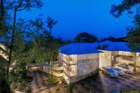 Elixir Hills Suites Resort and Spa - parking
