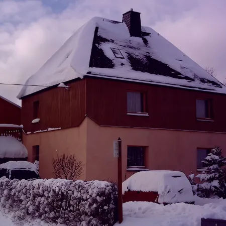 "Small but nice" apartment with balcony room - near Waldbühne for 2 - 4 people