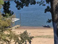 Waterfront Stay with Sandy Beach - Wifi