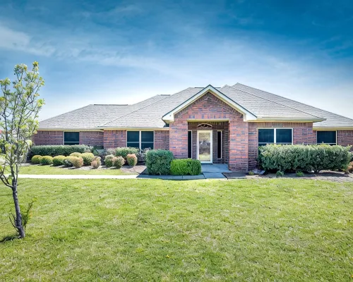Perfect Stay in Ranch-like House with Huge Backyard! Hotels in Forney