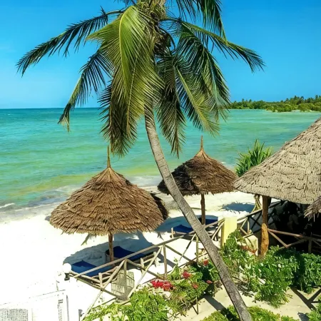 Moayana Liora Zanzibar