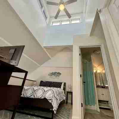 Waterfront Villa with Boathouse in Alexandria Bay Rooms