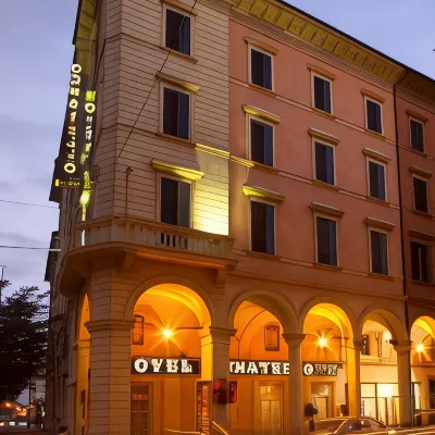 Hotel Donatello Hotels near The Two Towers: Garisenda and Asinelli