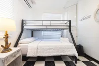 Deymar Front Beach House - Beach