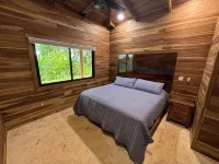 Nestled at the base of Rincon de la Vieja Volcano and bordering the Rio Celeste. - Wi-Fi